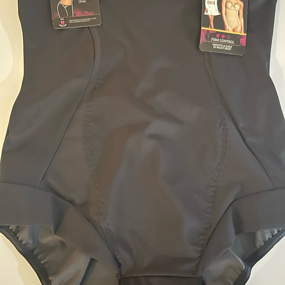 Maidenform Firm Control Hi-Waist Brief - Black. Medium Fits women 8-10 - Picture 2 of 9